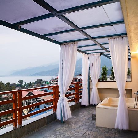 Pokhara Alpine And Springs Hotel Bagian luar foto