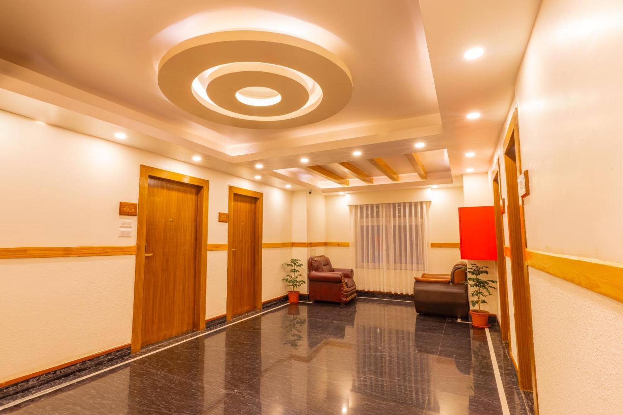 Pokhara Alpine And Springs Hotel Bagian luar foto